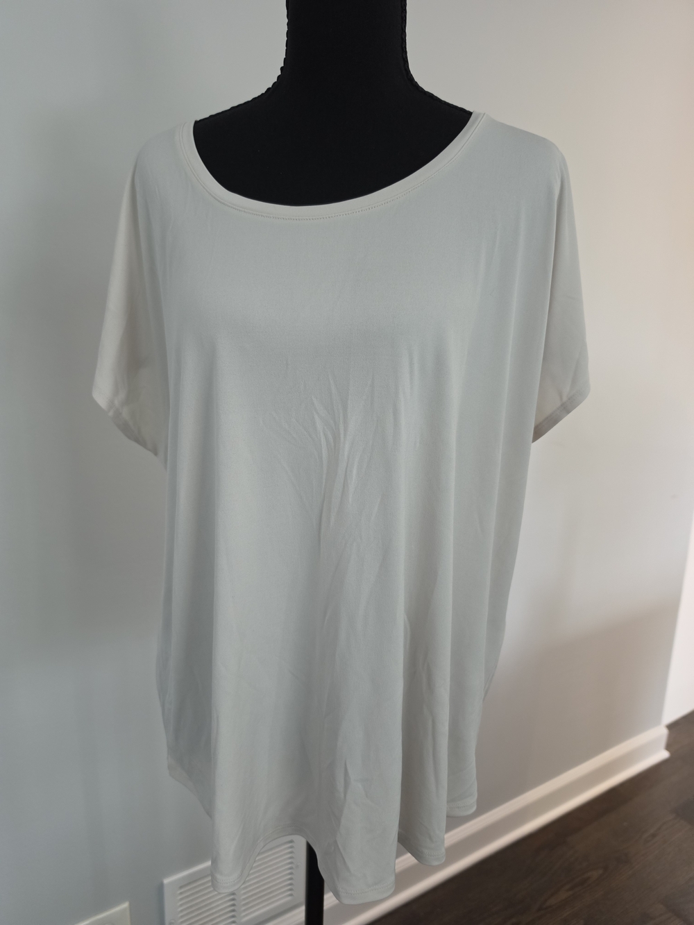 Everyday Scoop Neck Women’s Top - Putty
